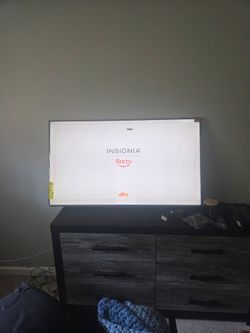 55" 4K UHD QLED TV