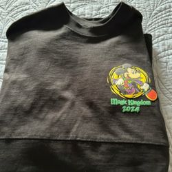 2024 Disney Mickey's Not So Scary Halloween Party GLOWS Spirit Jersey size X-S