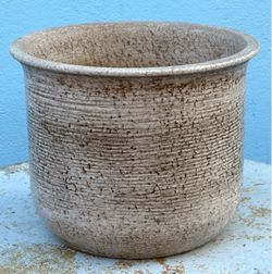 Vintage Gainey U-12 planter
