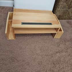 Laptop or Monitor Mount