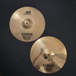 Sabian 14” AA Medium Hi-Hat Cymbals 1069g/1451g
