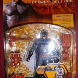 BATMAN BEGINS POWER PUNCH BATMAN BATMAN 2005