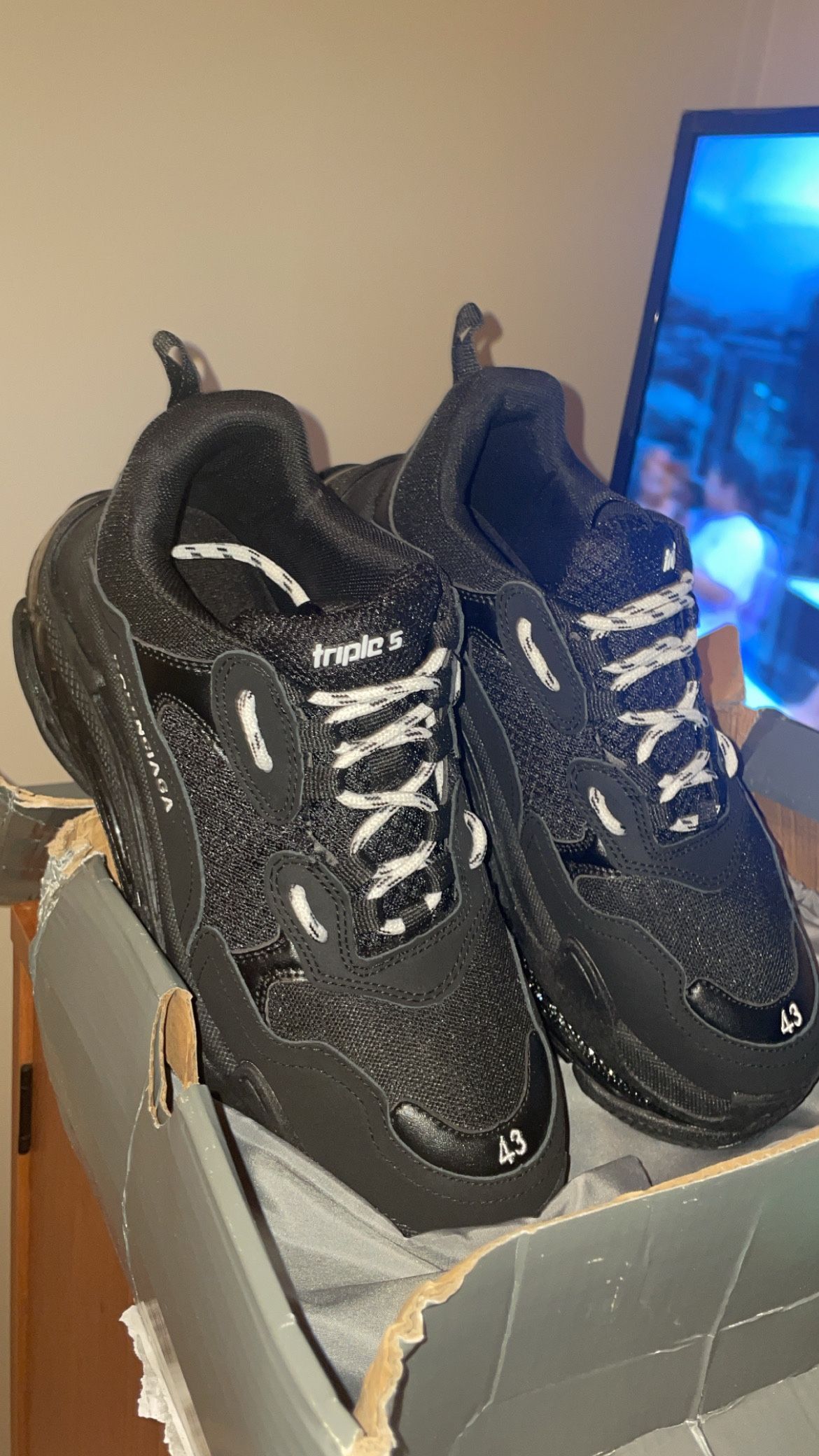 Balenciaga Triple S 