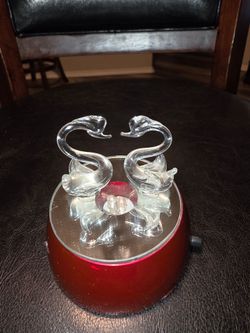 Glass Swan Figurine Pair on Light Base