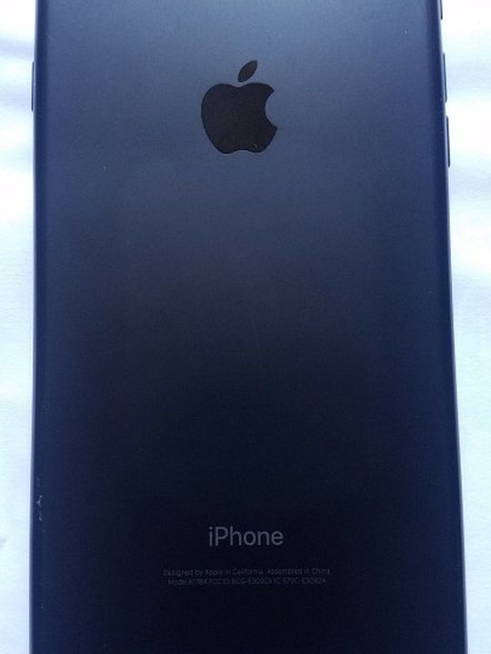 Iphone 7 Plus 128GB, AT&T OR CRICKET ONLY.