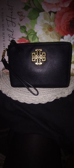 NEW Tory Burch Britten Large Zip Pouch Wallet Wristlet BlackLeather