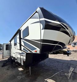 2021 Milestone by Heartland RV/ 23999