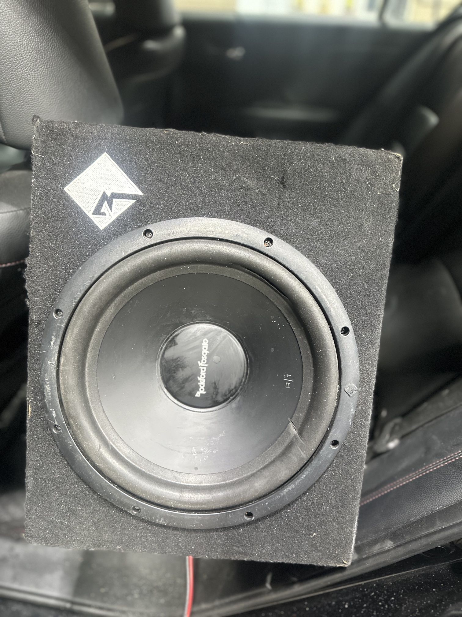 Rockford Fosgate 1000W Subwoofer + Crunch Amp – Hits HARD 🔊🔥