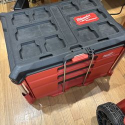 Milwaukee PACKOUT 22 in. Modular 3-Drawer Multi Drawer Tool Box with Metal Reinforced Corners and 50 lbs. Capacity