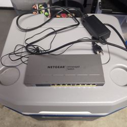 Netgear Unmanaged Switch 8-port PoE