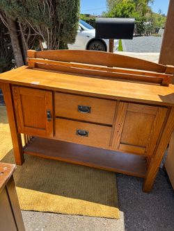 Dresser
