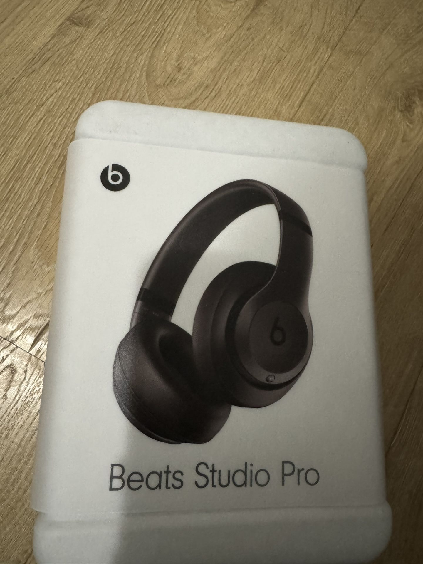 Beats Studio Pro with applecare