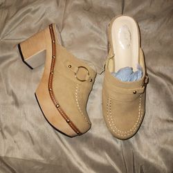 New Super Cute Clogs!