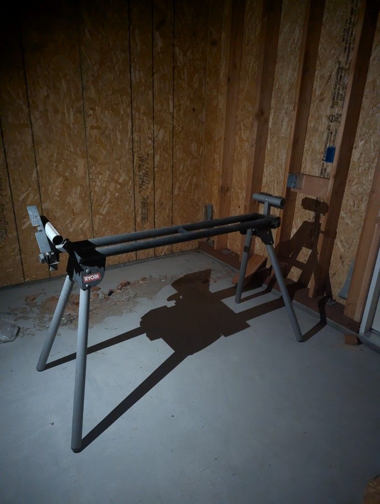 Saw Stand