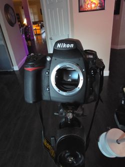 $200 OBO - Nikon Full Frame D700 FX