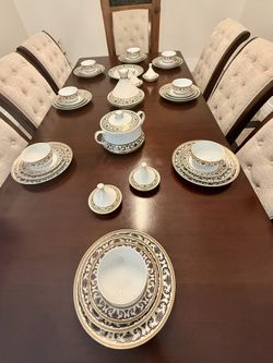 Elegant 39-Piece Handmade Dinnerware Set – Real Gold Hand-Painted 