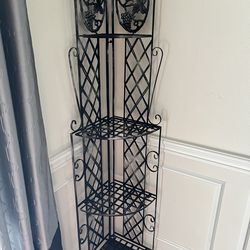 Corner display unit