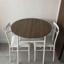 Mesa Pequeña De Comedor 