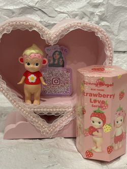 Sonny Angel Strawberry Love