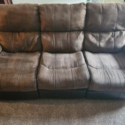 5 Seat Recliner Couch