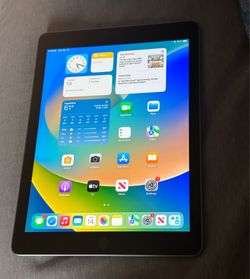 iPad 5th generation 32 GB