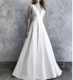 Wedding Dress, Size 16, New With Tags