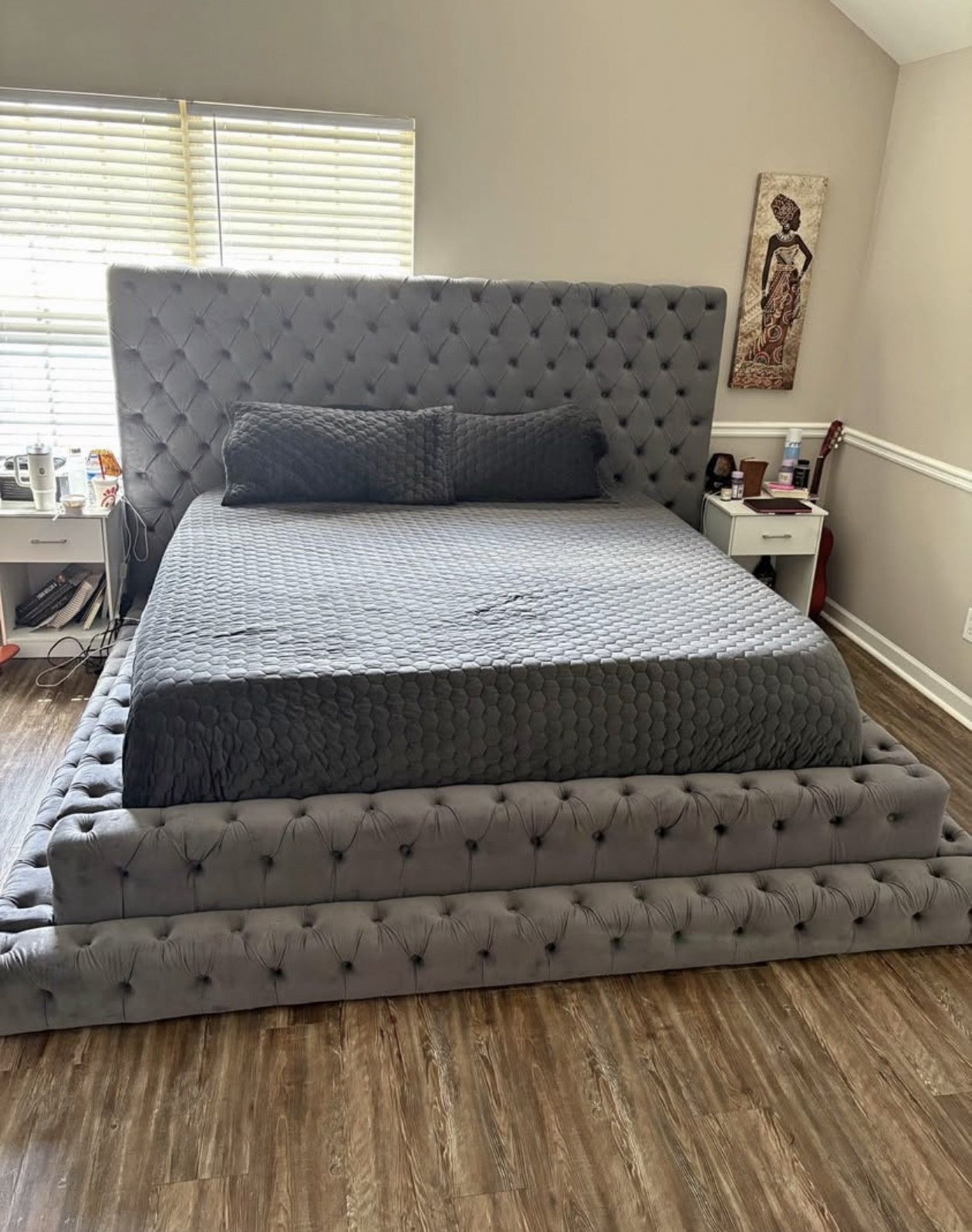 GREY TUFTED PLATFORM BED ποΈπ©ΆποΈ Cama Plataforma En Gris π©Ά