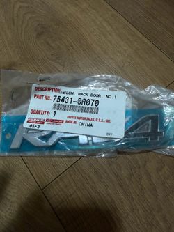 Toyota 75431-0R070 Back Door Emblem 2019-2024 Toyota 754310R070