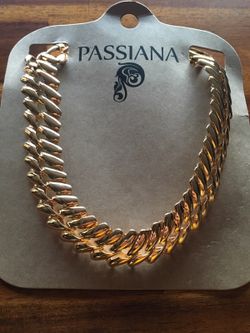 Gold Twisted Chain Necklace