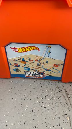 Hot Wheels Track Builder