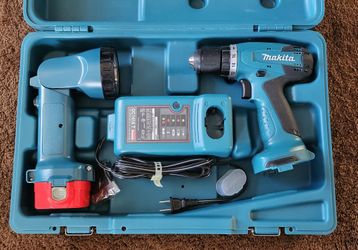 Makita Drill and Flashlight Set
