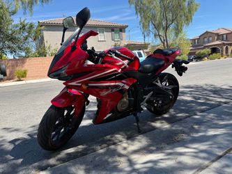 2017 Honda CBR500 red  mileage 10414