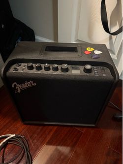 Fender mustang lt25