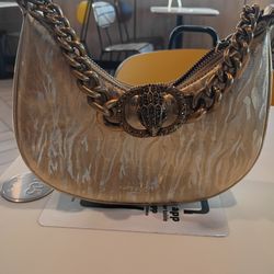 Bonita Bolsa KURT GEIGER $40