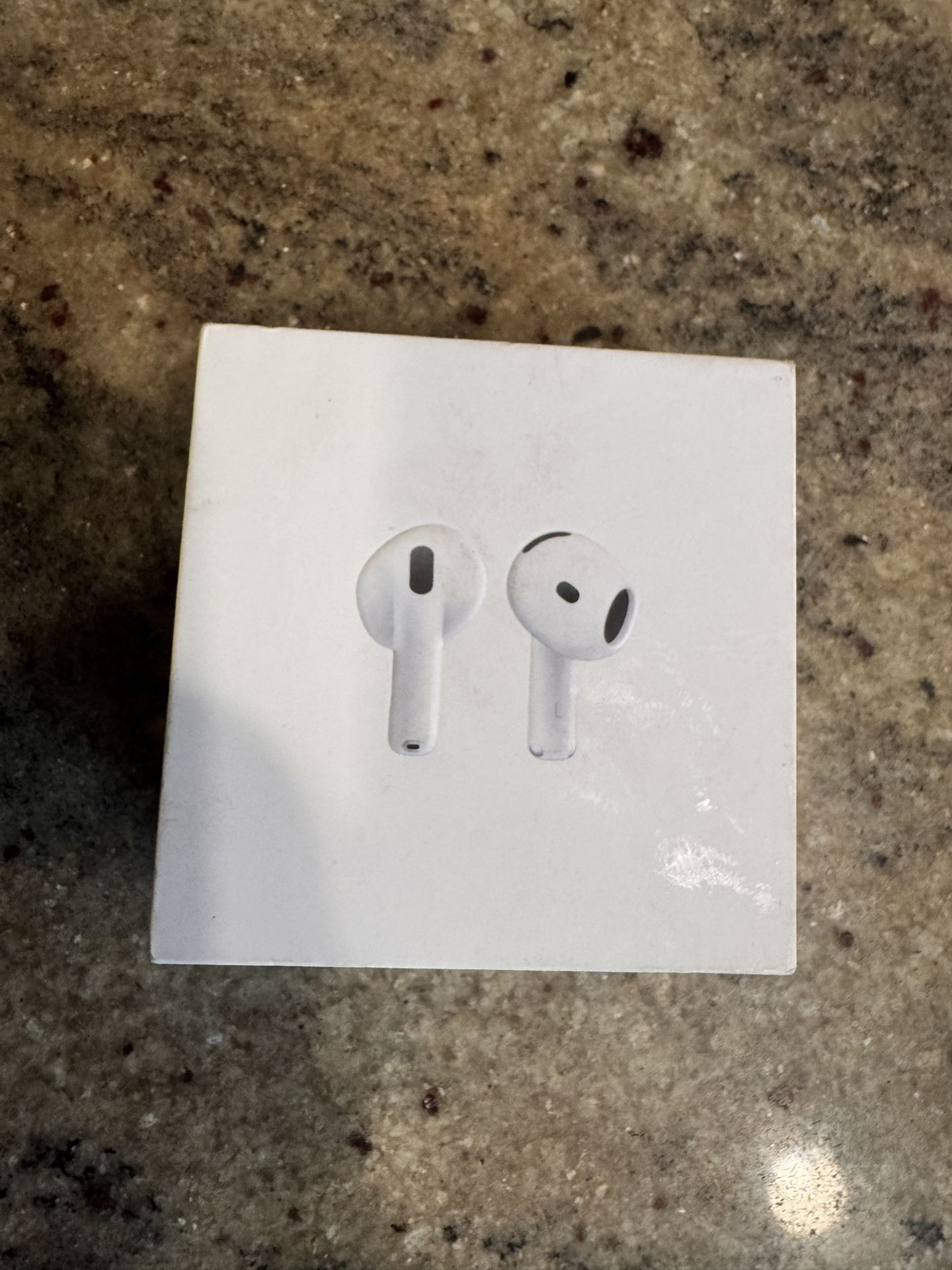 AirPods 4