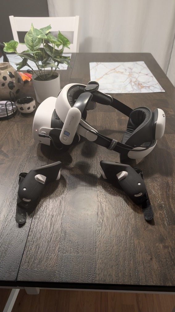 Meta Quest 3s (128GB) + BoboVR S3, KIWI Face Cover, Controller Grips – MINT