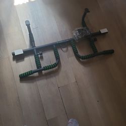 Kakiclay Pullup Bar