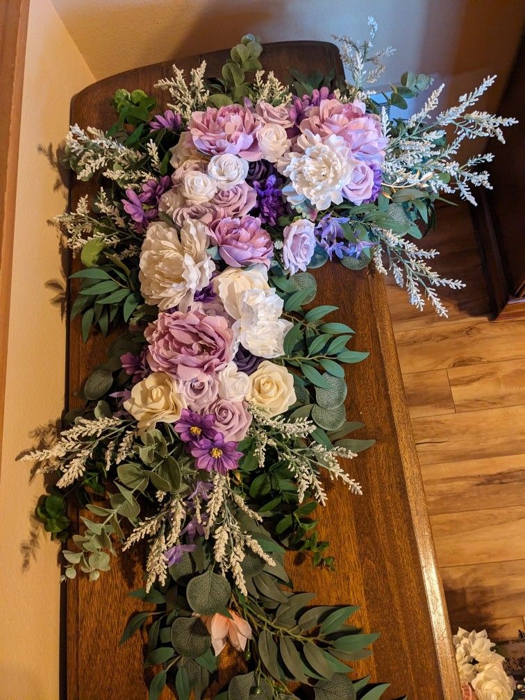 Wedding Flowers & Signs