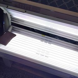 Tanning bed pickup today  Argon Ga !! Great deal !!