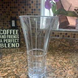 Vintage Mikasa 12in glass vase