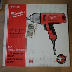 Milwaukee 1/2 inch Impact Gun