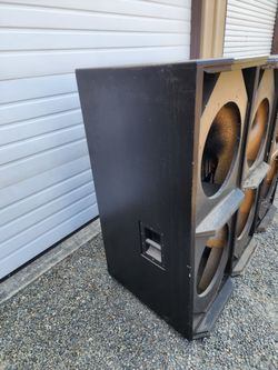 (3) empty sub cabinets