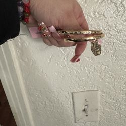 Juicy Pendant Bracelet 