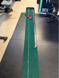 Indoor Golf Putting Mat & Practice Trainer – Excellent Condition