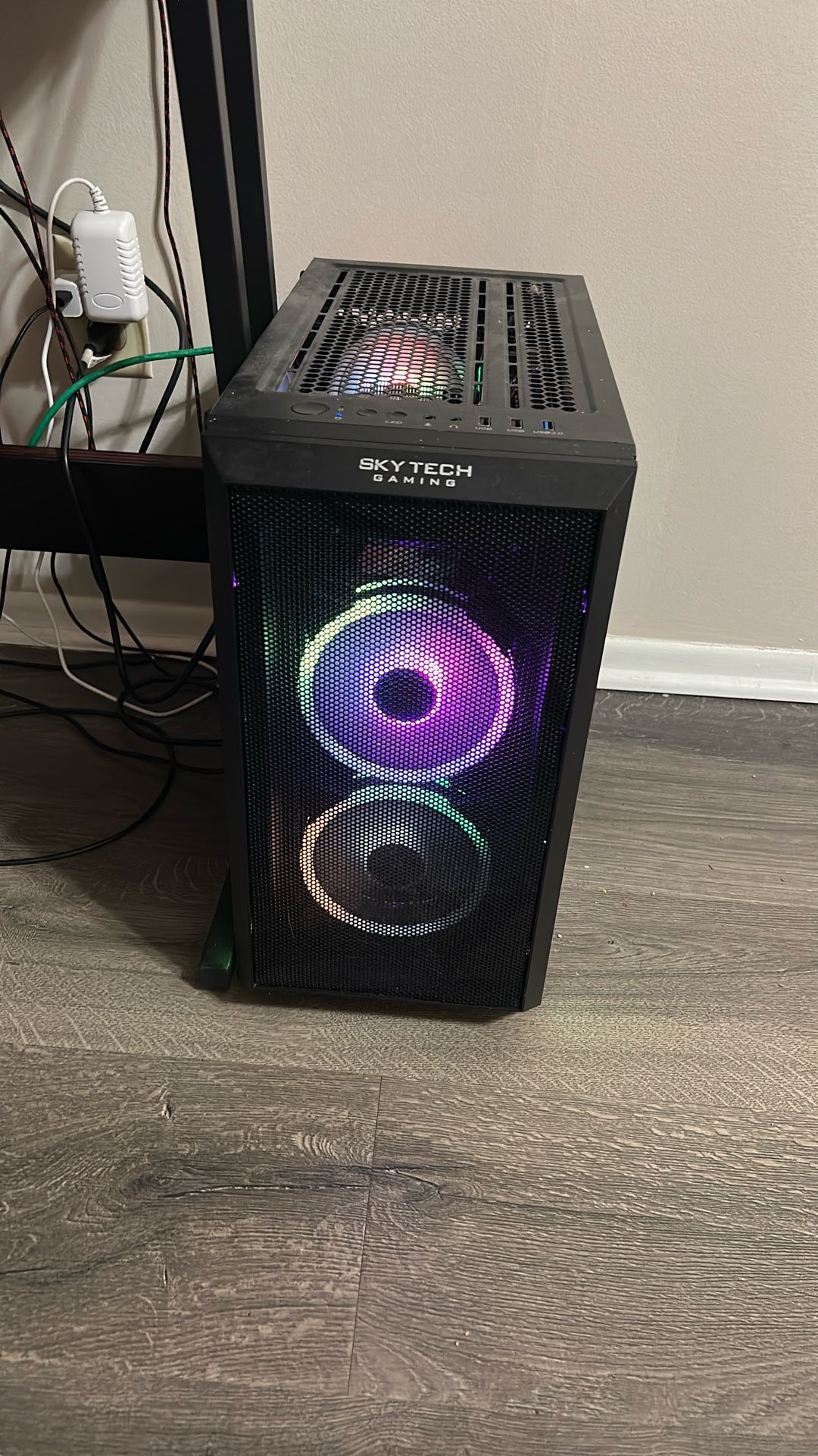 Skytech Gaming Chronos Mini Gaming PC Desktop – AMD Ryzen 5 3600 3.6 GHz, NVIDIA RTX 3050