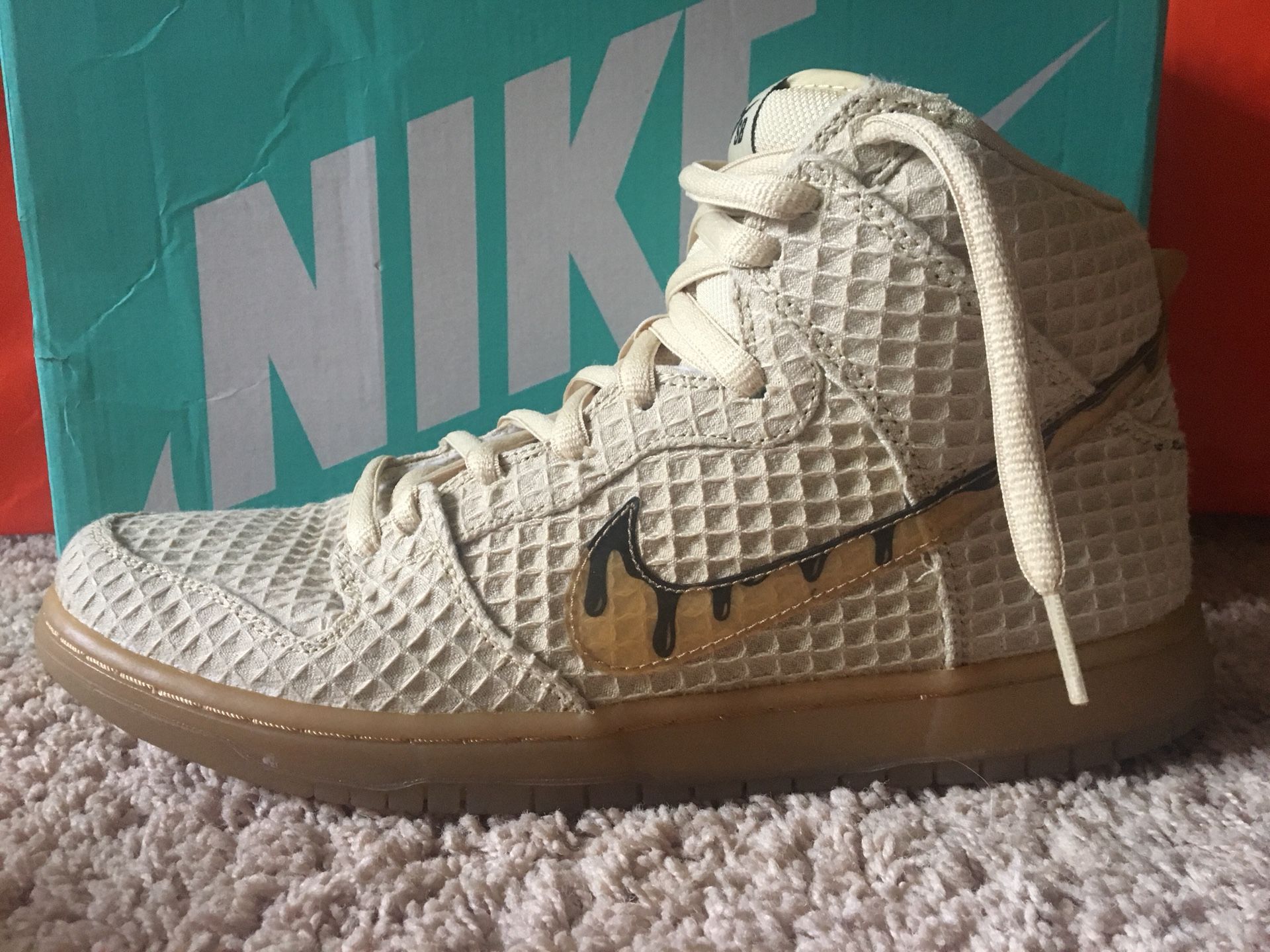 Nike sb chicken and waffles online