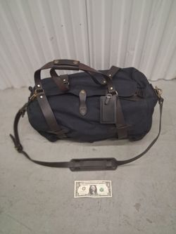 FILSON  SMALL  DUFFLE  BAG   (UNUSED  CONDITION)