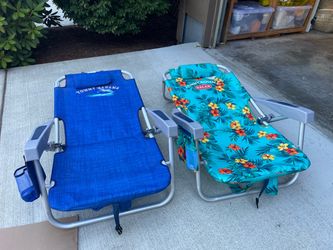 Set of 2 Tommy Bahama Backpack Beach Chairs
