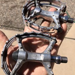 OG VICTOR CAGE PEDALS 1/2 Oldschool 