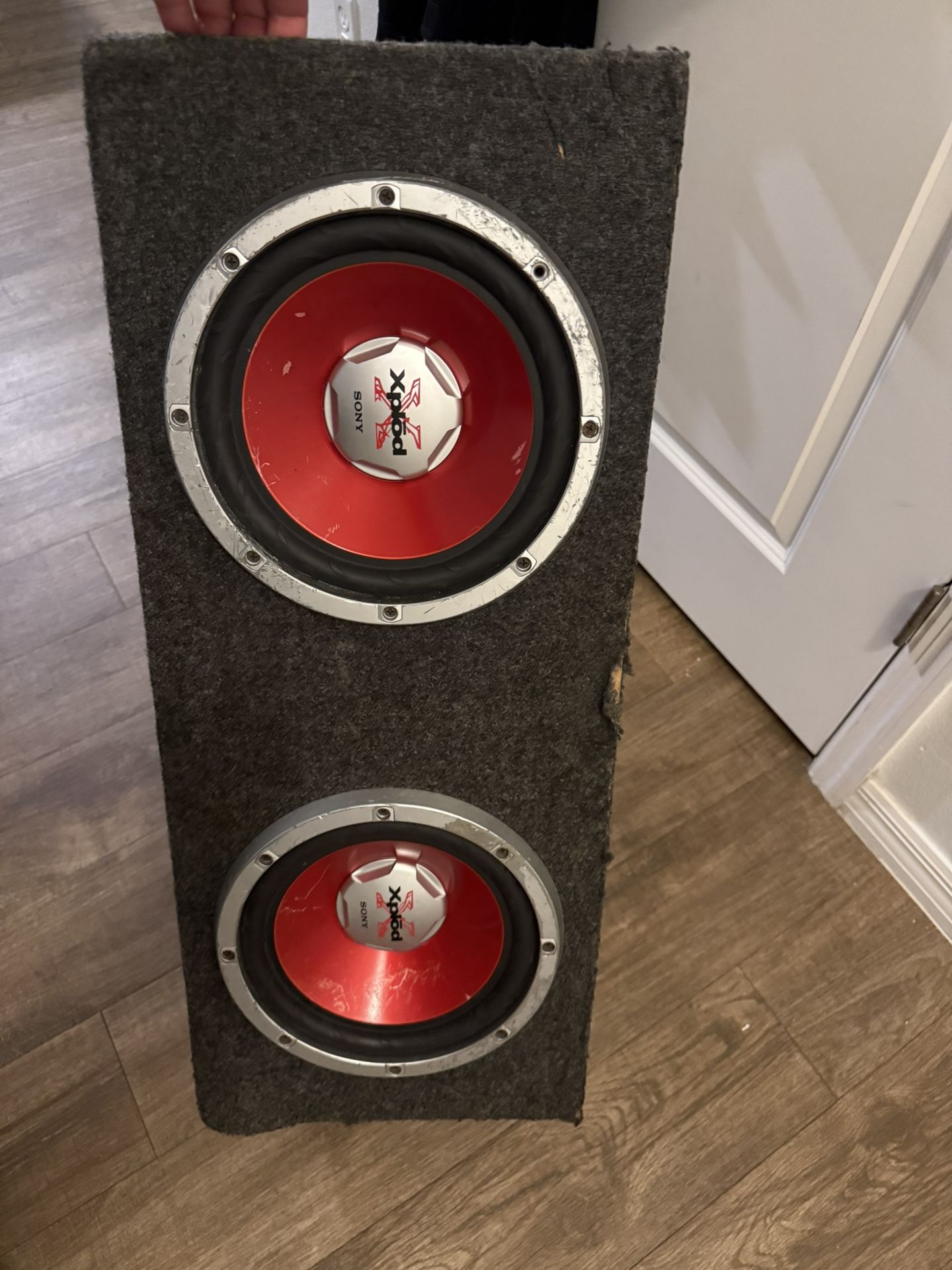 Sony xplod 2 10 inch Subs xs-L1037 peak power 800 watt